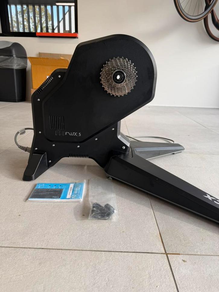 Tacx Flux S Smart Trainer (zeer goede staat), Sport en Fitness, Wielrennen, Zo goed als nieuw, Ophalen