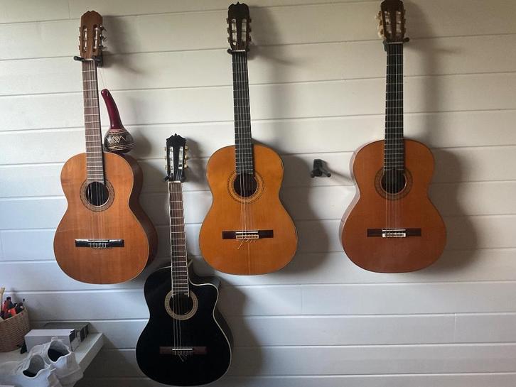 Opruim gitaren, Muziek en Instrumenten, Snaarinstrumenten | Gitaren | Akoestisch, Zo goed als nieuw, Ophalen