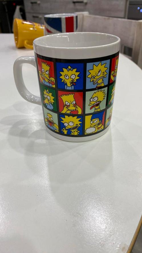 Rarissime mug simpsons scary faces, Collections, Personnages de BD, Comme neuf, Ustensile, Autres personnages