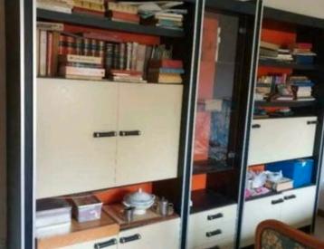 Mooie vintage wandkast/boekenkast. beschikbaar voor biedingen