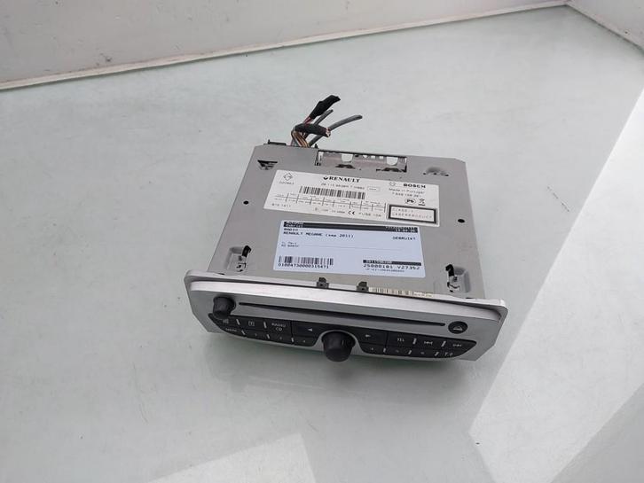 RADIO Megane III Grandtour (KZ) (|281159638R|281153866R|), Auto-onderdelen, Overige Auto-onderdelen, Renault, Gebruikt