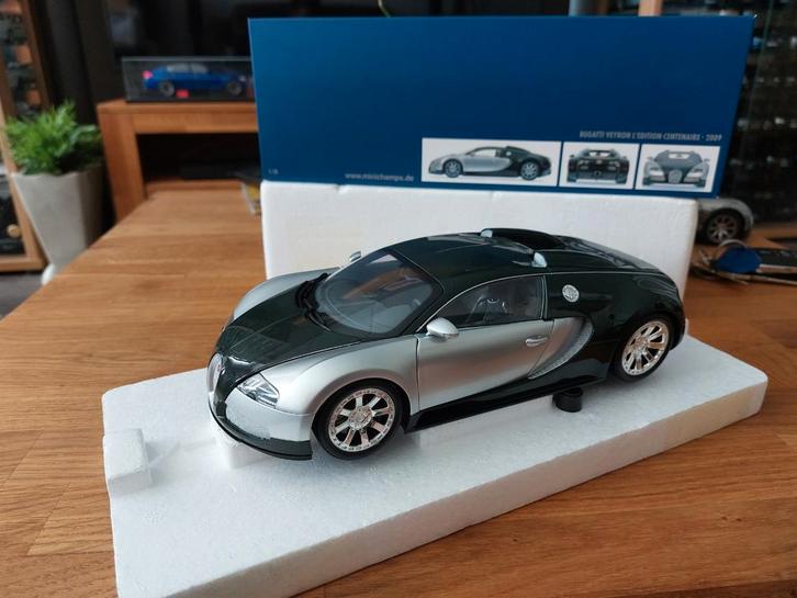 Minichamps Bugatti Veyron Centenaire 1/18 vert chromé, Hobby & Loisirs créatifs, Voitures miniatures | 1:18, Comme neuf, Voiture