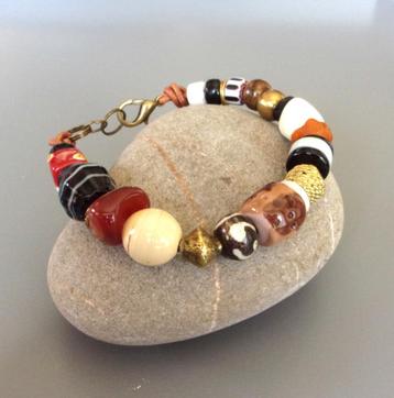 Armband voor heren of dames met antieke ruilkralen, agaat beschikbaar voor biedingen