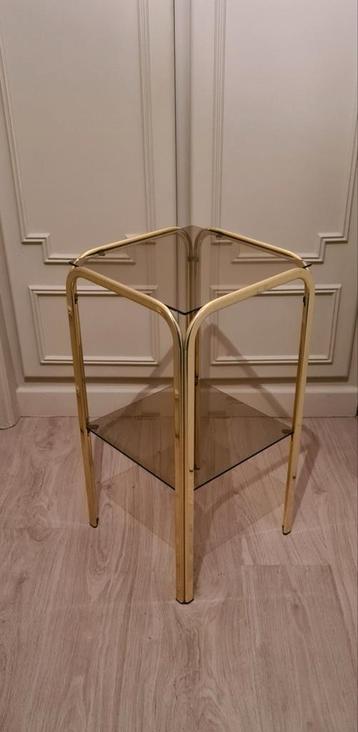 Messing bijzettafel beschikbaar voor biedingen