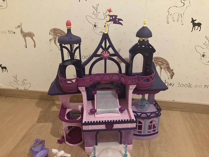 Kasteel van My Little Pony - met accessoires, Kinderen en Baby's, Speelgoed | My Little Pony, Gebruikt, Ophalen