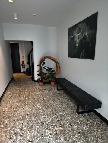 eiken tv meubel of zitbank beschikbaar voor biedingen