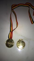 2 medaile 's: winner/nr 1 met lint belgische vlag, Ophalen of Verzenden, Zo goed als nieuw