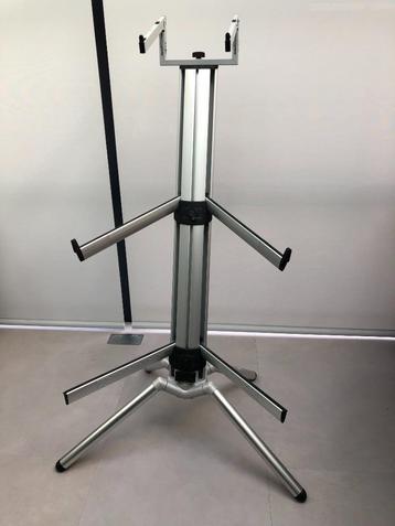 König & Meyer Spider Pro statief met draagzak beschikbaar voor biedingen