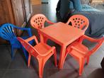 Table et chaises de jardin enfant, Enfants & Bébés, Jouets | Tables de jeux, Enlèvement, Utilisé