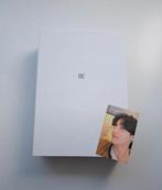 Kpop Bts BE deluxe album Taehyung essential photcard, Ophalen of Verzenden, Zo goed als nieuw