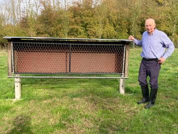 Hooiruif voor schapen of geiten beschikbaar voor biedingen