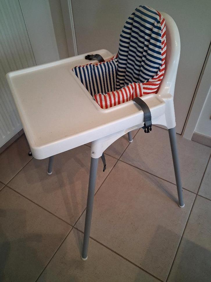 Kinderstoel, Enfants & Bébés, Chaises pour enfants, Comme neuf, Autres types, Plateau amovible, Ceinture(s), Enlèvement