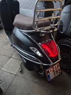 VESPA PRIMAVERA 125CC ABS 3K KM GEREDEN, Fietsen en Brommers, Snorfietsen en Snorscooters, Ophalen of Verzenden, Zo goed als nieuw