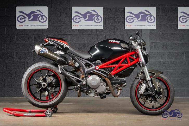 Ducati Monster 796 - 9.113 km, Motoren, Motoren | Ducati, Bedrijf, Naked bike, meer dan 35 kW, 2 cilinders, Motorrijbewijs A, ABS