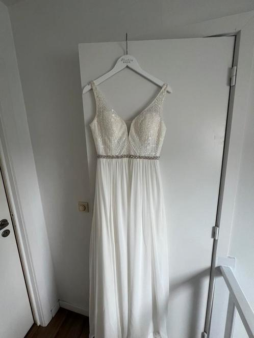 Nieuwe boho trouwjurk - maat 36/38 (UK 10), Kleding | Dames, Trouwkleding en Trouwaccessoires, Nieuw, Trouwjurk, Wit, Ophalen of Verzenden