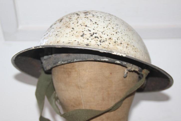 GB WW2 MK II witte camohelm, Verzamelen, Militaria | Tweede Wereldoorlog, Landmacht, Helm of Baret, Verzenden