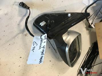 Vw Golf 4 2002 Elektr Buitenspiegel Rechts beschikbaar voor biedingen