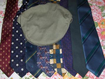 1 casquette neuve + 8 cravates beschikbaar voor biedingen