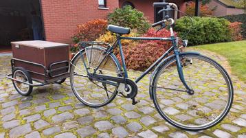 Fiets te koop beschikbaar voor biedingen