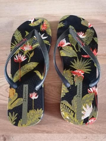 Teenslippers Ipanema,maat 39 beschikbaar voor biedingen
