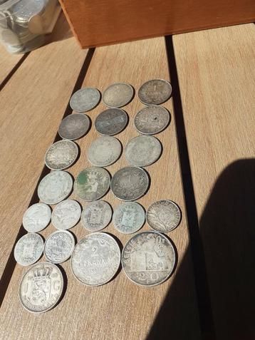 Lotje zilver munten  beschikbaar voor biedingen