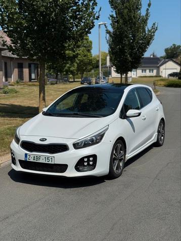 Kia C’eed 1.6 CRDi Diesel Automatique - 2016 beschikbaar voor biedingen