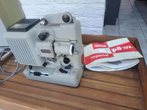 2 Vintage projectors en 1 projectiescherm, Verzamelen, Foto-apparatuur en Filmapparatuur, Projector, Ophalen