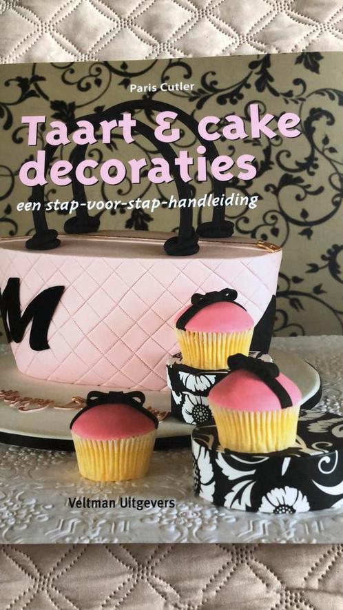 Paris Cutler - Taart & cake decoraties -prima staat, Boeken, Kookboeken, Zo goed als nieuw, Taart, Gebak en Desserts, Ophalen of Verzenden