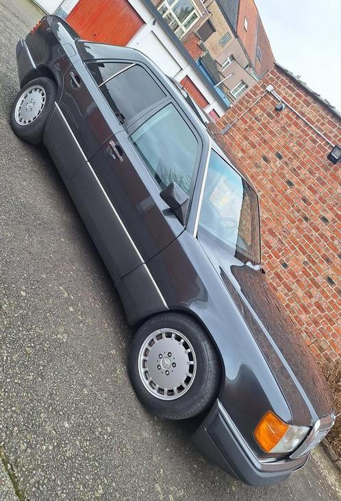 Mercedes-Benz w124/ 300D 6cylinder /Sportline, Auto's, Oldtimers, Particulier, ABS, Alarm, Centrale vergrendeling, Elektrische buitenspiegels