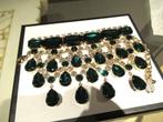 Nieuwe Dsquared2 Queen Elizabeth kristallen armband, Bijoux, Sacs & Beauté, Bracelets, Vert, Autres matériaux, Avec cristal, Envoi