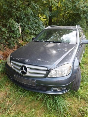 Mercedes Benz w204 beschikbaar voor biedingen