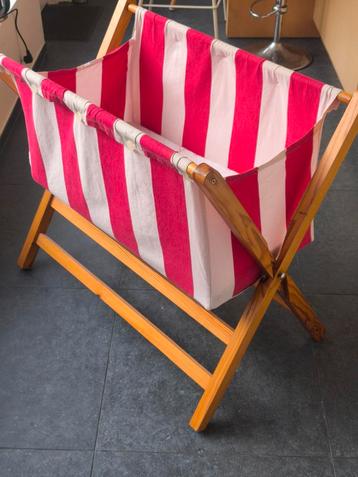 Vintage Opvouwbare Houten Wieg/Reiswieg Rood-Wit Gestreept beschikbaar voor biedingen