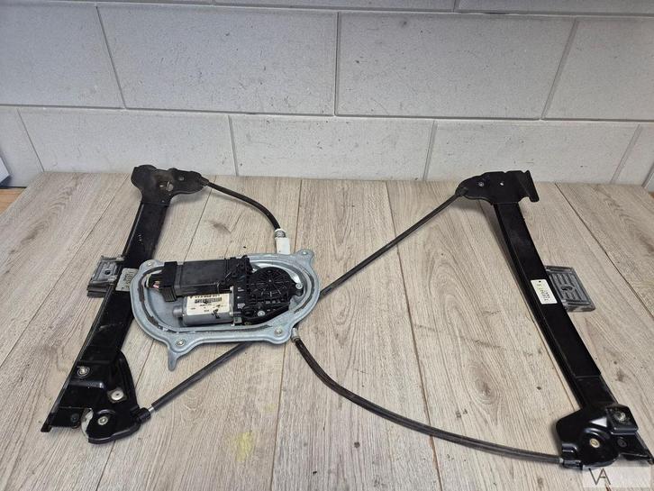 VW New Beetle cabrio raammechanisme links voor met motor 400, Auto-onderdelen, Ruiten en Toebehoren, Volkswagen, Gebruikt, Ophalen of Verzenden