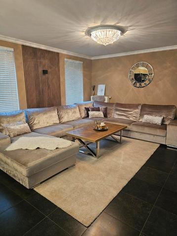 Bank velvet beige taupe beschikbaar voor biedingen