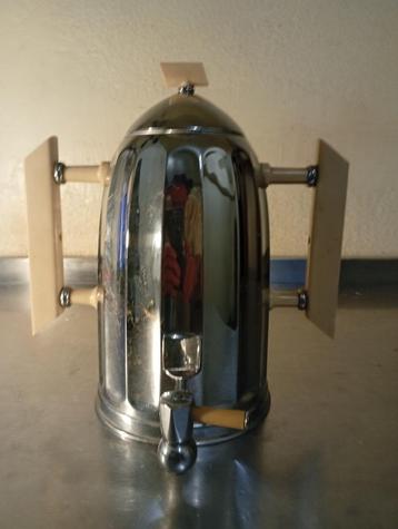 Art Deco koffiezetapparaat met kraan van Demeyere Matière beschikbaar voor biedingen