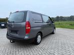 Hyundi h1 van 2012bj eersteigenaar metweinig km. gehuurd, Auto's, Hyundai, 2500 cc, Particulier, Te koop, Handgeschakeld