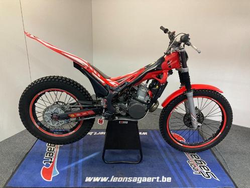 Bêta EVO 300 bwj. 2013 à 2950 réf. LS 2206, Motos, Motos | Marques Autre, Entreprise, Sport, jusqu'à 11 kW, 1 cylindre, Enlèvement ou Envoi