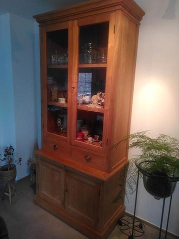 Twee stevige massieve teaken buffetkasten, eyecatchers!  beschikbaar voor biedingen
