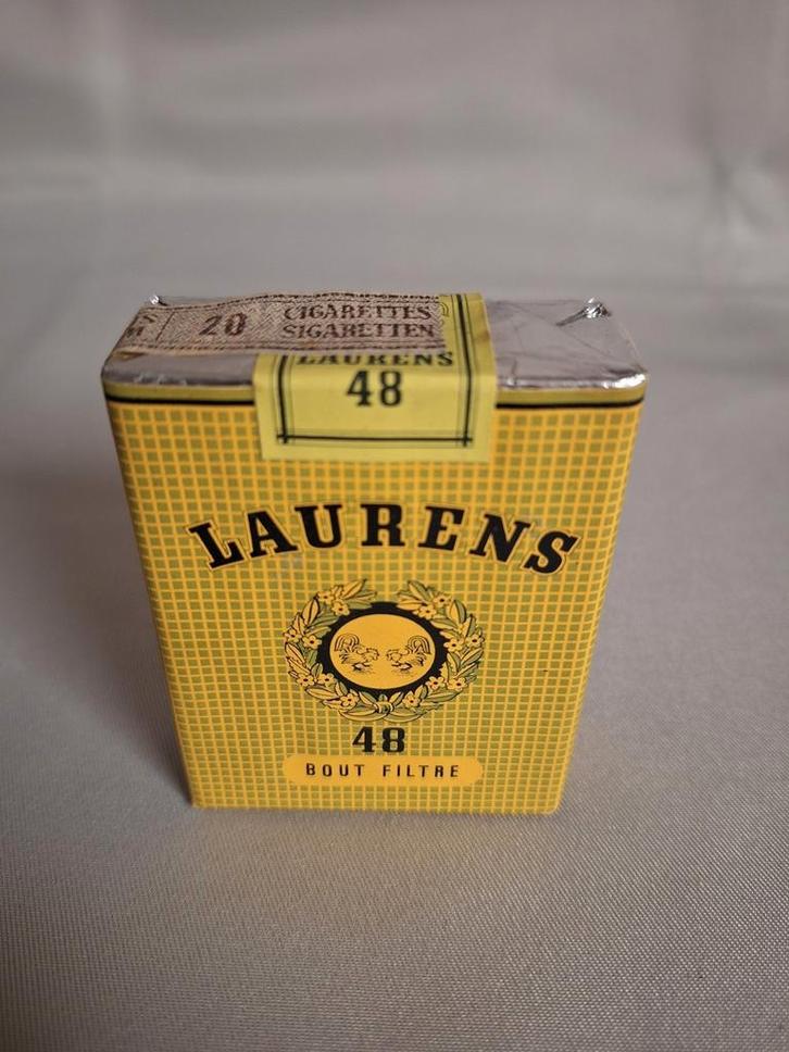 Oud vol pakje sigaretten Laurens, Verzamelen, Merken en Reclamevoorwerpen, Zo goed als nieuw, Verpakking, Ophalen of Verzenden