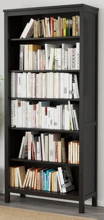 IKEA Hemnes boekenkast beschikbaar voor biedingen