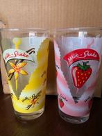 2 glazen milk shake, Ophalen of Verzenden
