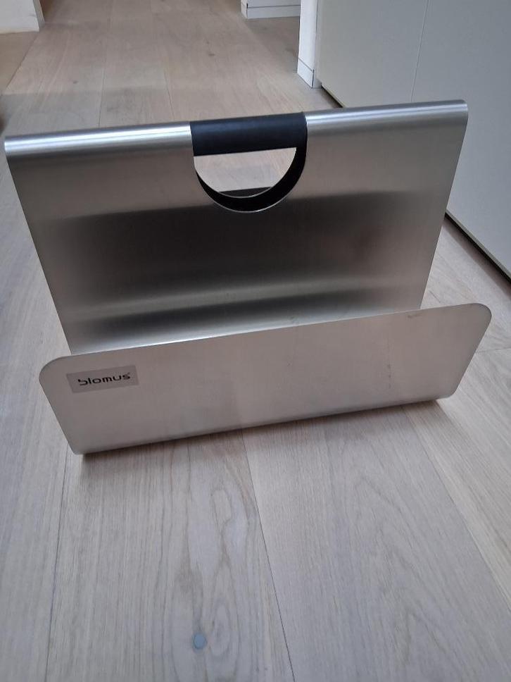 Tijdschriftenhouder Blomus Wactor Open, Huis en Inrichting, Woonaccessoires | Krantenbakken en Lectuurbakken, Gebruikt, Ophalen of Verzenden