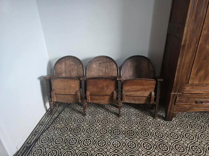 Vintage Italiaanse desing cinema stoelen uit de '30, Antiek en Kunst, Curiosa en Brocante, Ophalen