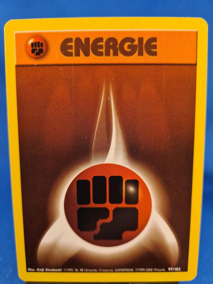 Fighting Energy 97/102 - Base (NL), Hobby en Vrije tijd, Verzamelkaartspellen | Pokémon, Gebruikt, Verzenden
