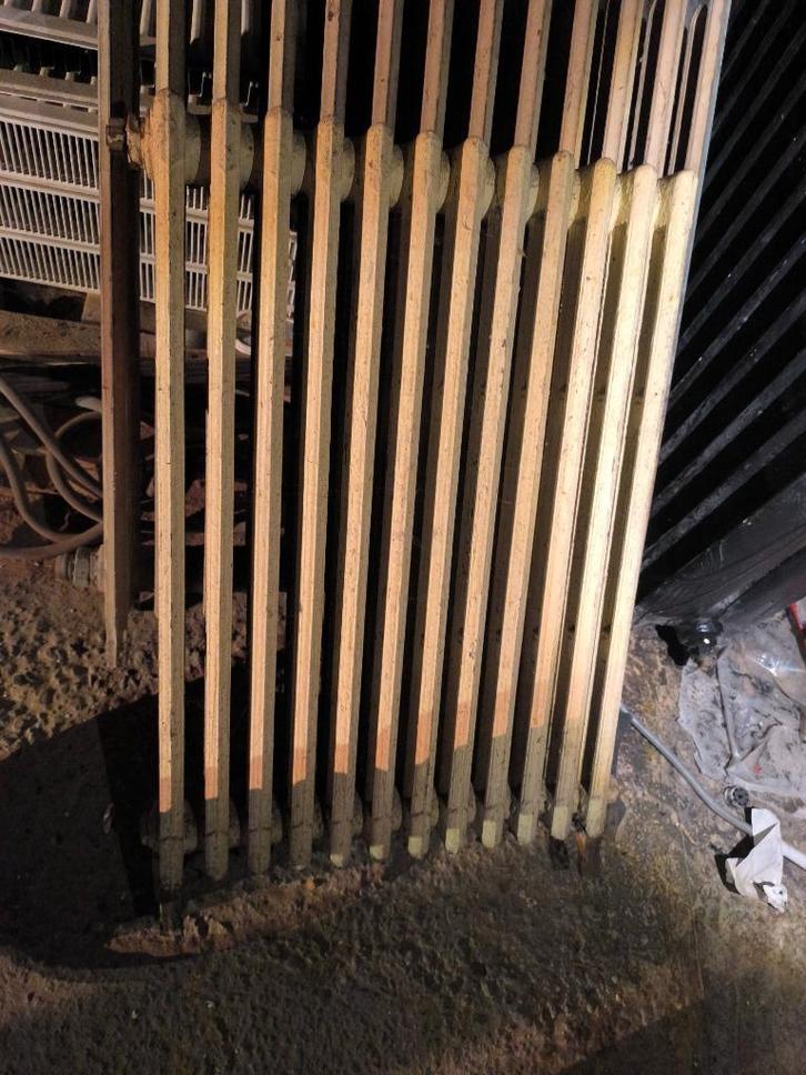 Radiateur en fonte, Doe-het-zelf en Bouw, Verwarming en Radiatoren, Gebruikt, Radiator, Ophalen