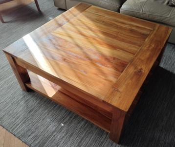 Salontafel vierkant teak beschikbaar voor biedingen