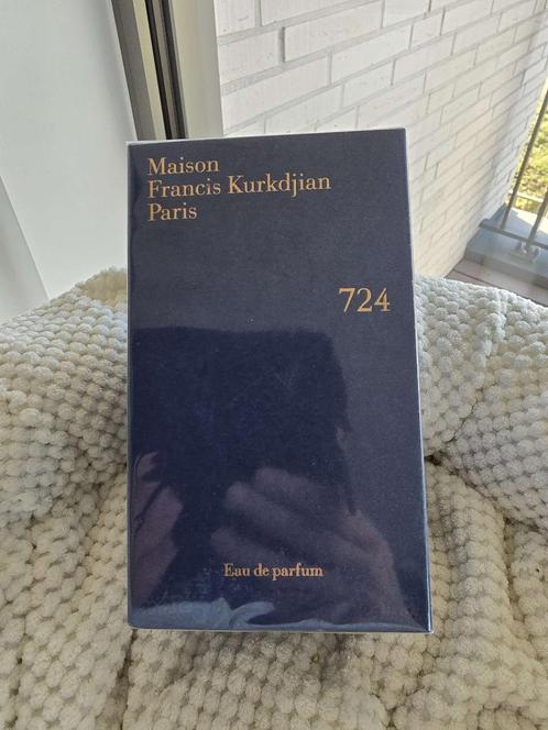 MFK Paris 724, 70ML(Sealed & Import), Handtassen en Accessoires, Uiterlijk | Parfum, Nieuw, Ophalen of Verzenden