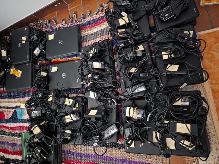 LOT DE 119x DELL CHROMEBOOK 11 3180, Informatique & Logiciels, Cartes vidéo, Comme neuf, Enlèvement