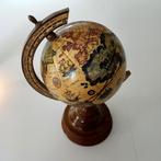 Kleine decoratieve wereldbol uit hout 29 cm, Huis en Inrichting, Woonaccessoires | Wereldbollen, Gebruikt, Ophalen