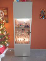 Vitrinekast, Ophalen